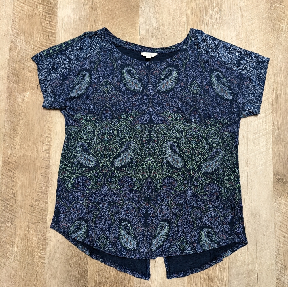 Lucky Brand Paisley Print Tee Shirt split Back
